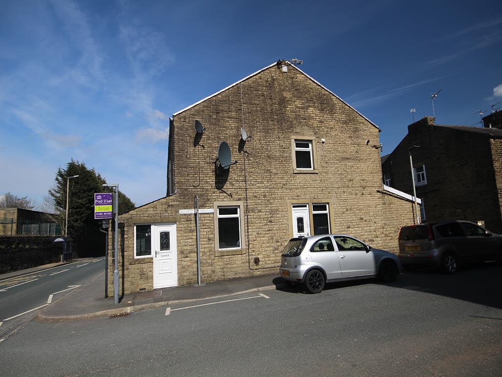 2 bedroom flat To Let in Earby - IMG_6226.jpg